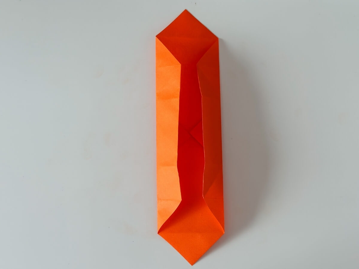 Origami skladanie papiera.