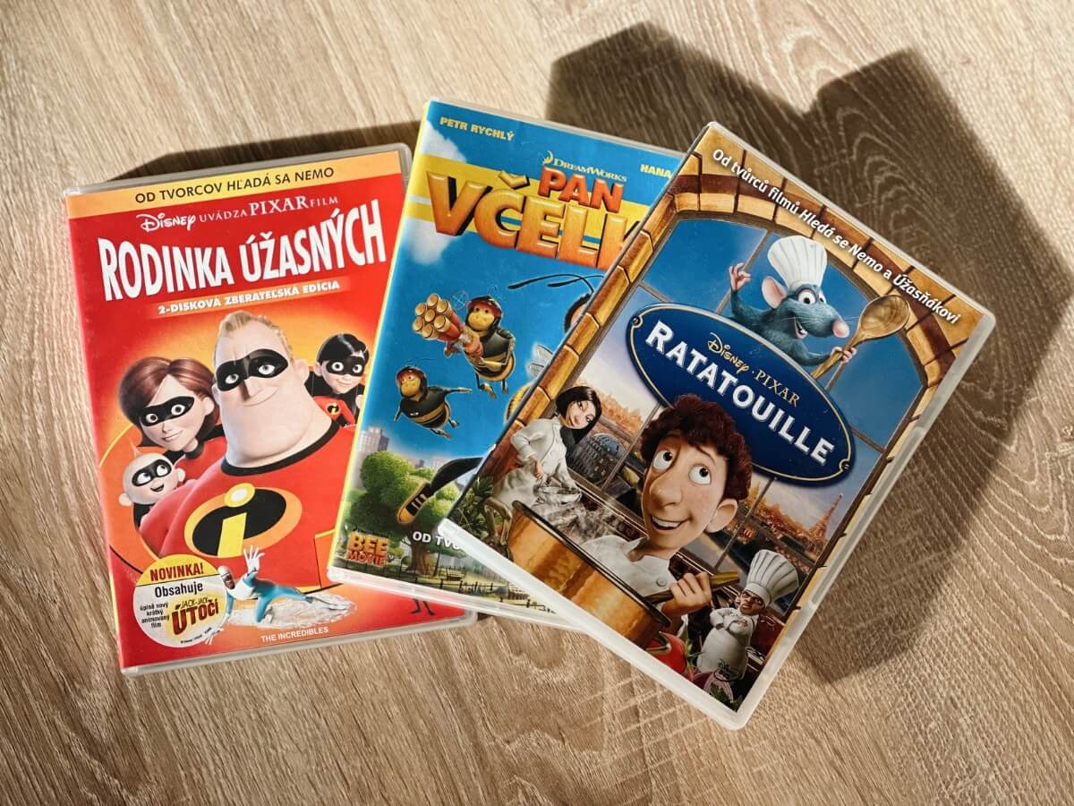 Rozprávky Ratatouille, Pán včielka a Rodinka úžasných na DVD.