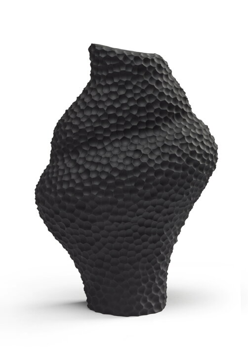 Veľká keramická socha v čiernej farbe ako štýlová váza