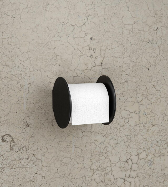 Udržateľný dizajnový držiak na toaletný papier z čierneho kovu, kože a dreva