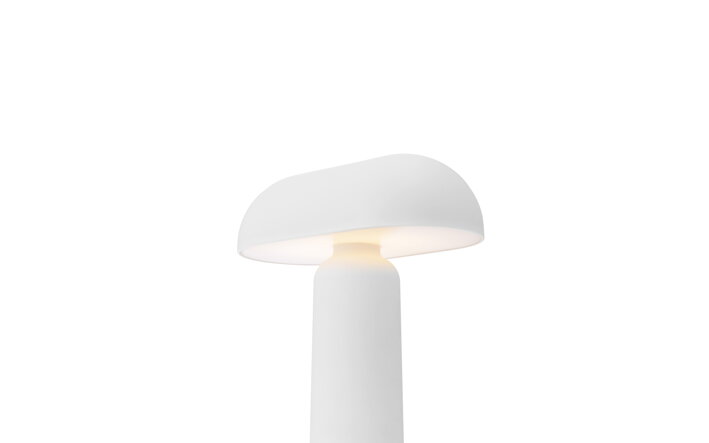 Biela stolová lampa s nastaviteľnou intenzitou osvetlenia