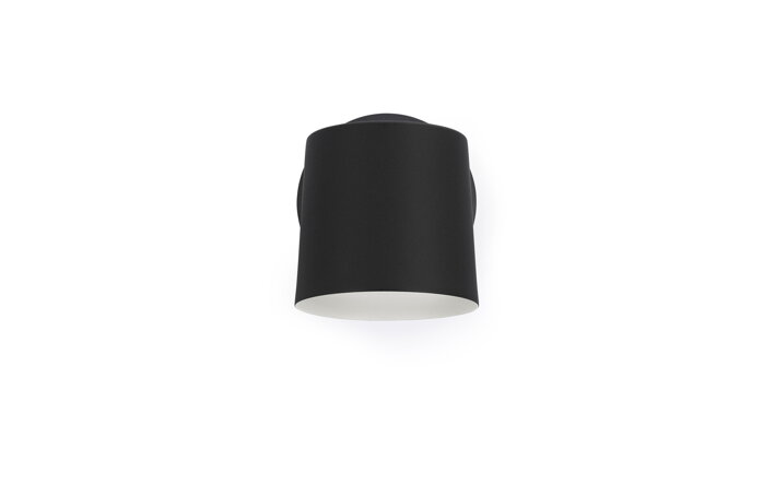 Čierna nástenná lampa s dreveným podstavcom bez napájacieho kábla