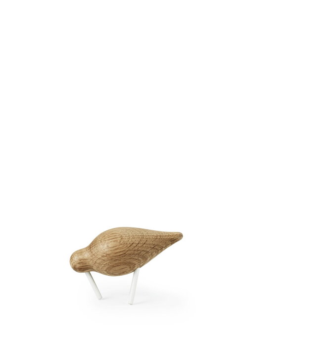Elegantná dekoračná figúrka z dubového dreva v tvare malého vtáčika s nohami z bieleho kovu
