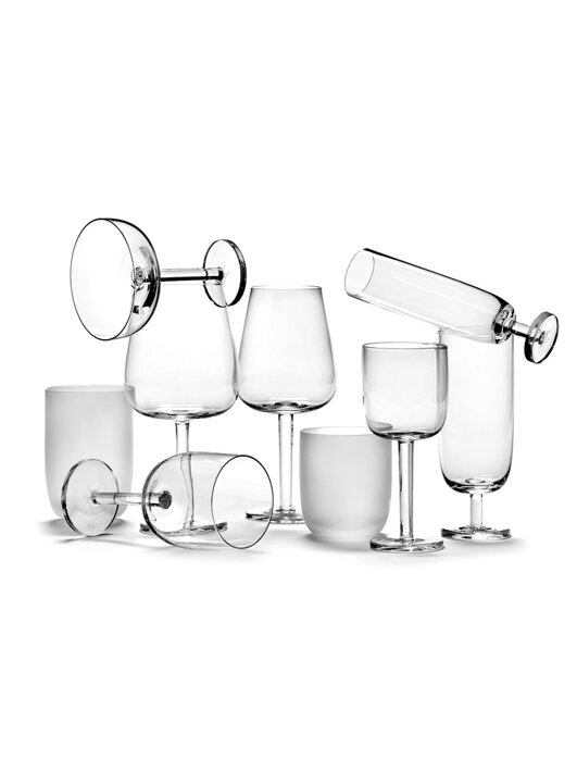 Ručne fúkaný flautový pohár na šampanské z dizajnovej kolekcie Base