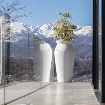 Kvetináč Serralunga