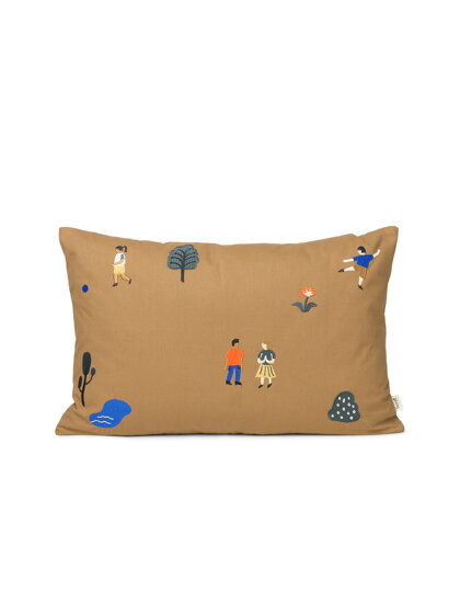 Dekoratívny vankúš s výšivkou The Park Cushion – hnedý