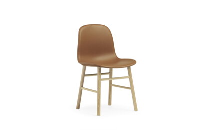 Stolička Form Chair Ultra Leather – hnedá/dub