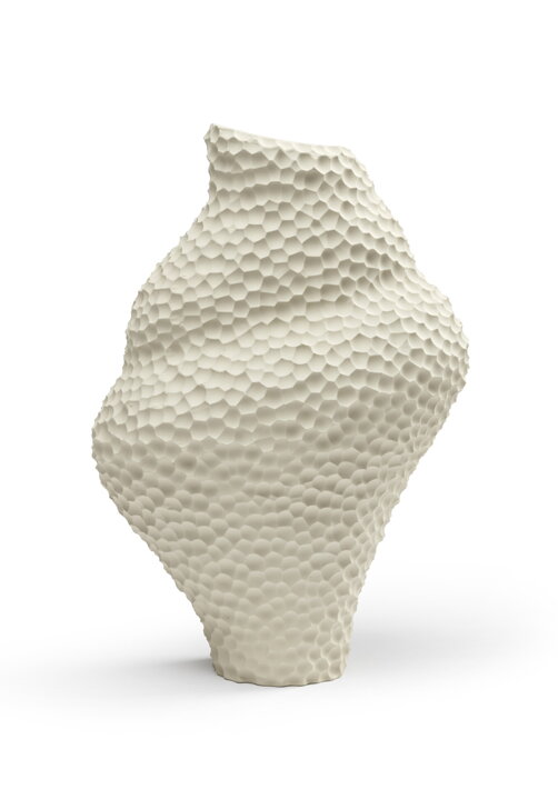 Veľká keramická váza v krémovej farbe s organickým tvarom mušle