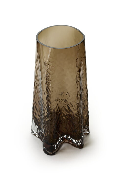 Vysoká dizajnová váza z hnedého skla s atypickým tvarom