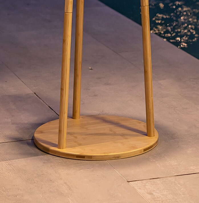 Okrúhla drevená platforma lampy