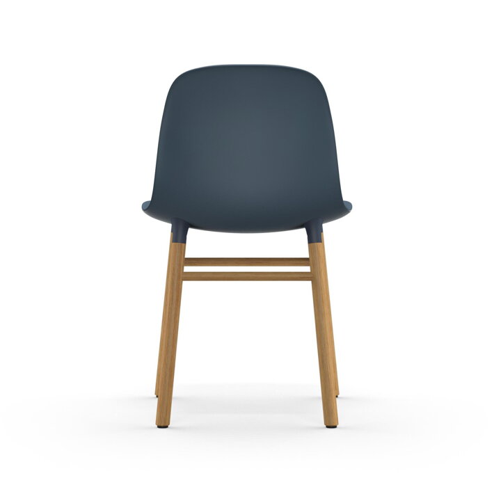Zadná strana modrej jedálenskej stoličky s dubovými nohami
