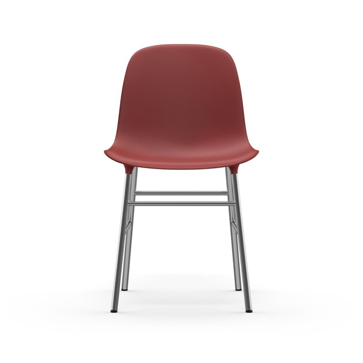Pohľad spredu na červenú jedálenskú stoličku s chrómovými nohami