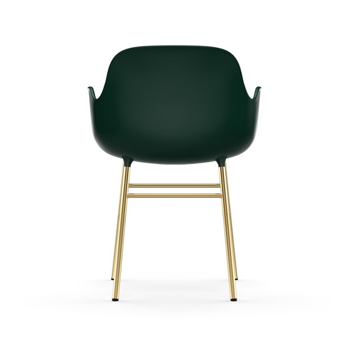 Záber zo zadu na zelenú jedálenskú stolička z plastu a s mosadznými nohami