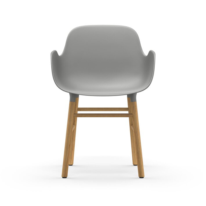 Sivá plastová stolička s podrúčkami s masívnymi dubovými nohami