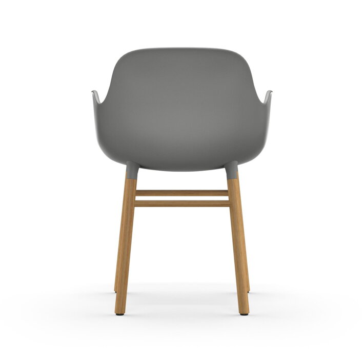 Pohľad zo zadu na jedálenskú stoličku v sivej farbe s dubovými nohami