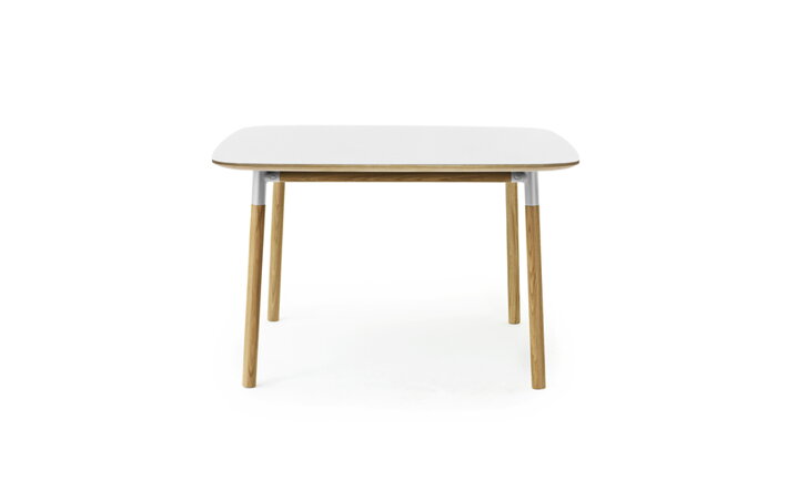 Jedálenský stôl z dubového dreva s bielou štvorcovou stolovou doskou z linolea