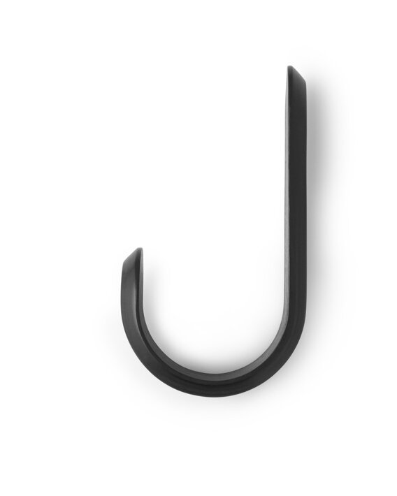 Veľký čierny háčik na oblečenie z jaseňového dreva v tvare písmena "J"