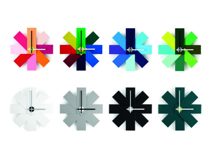 Geometrické nástenné hodiny v rôzych farebných prevedeniach