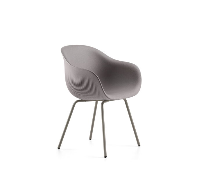 Dizajnová vonkajšia stolička v sivohnedom prevedení