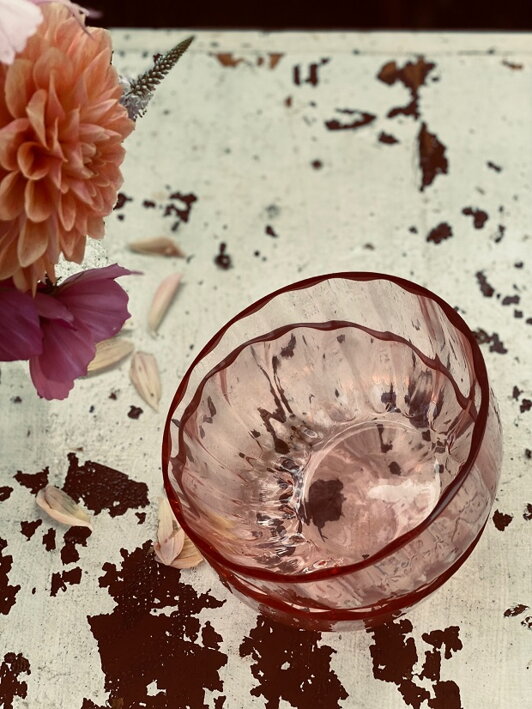 Malá miska z ružového skla z kolekcie Marie