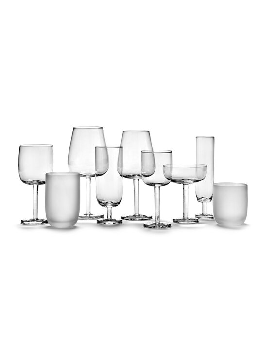 Dizajnové ručne fúkané poháre na alkohol a vodu z tvrdeného skla