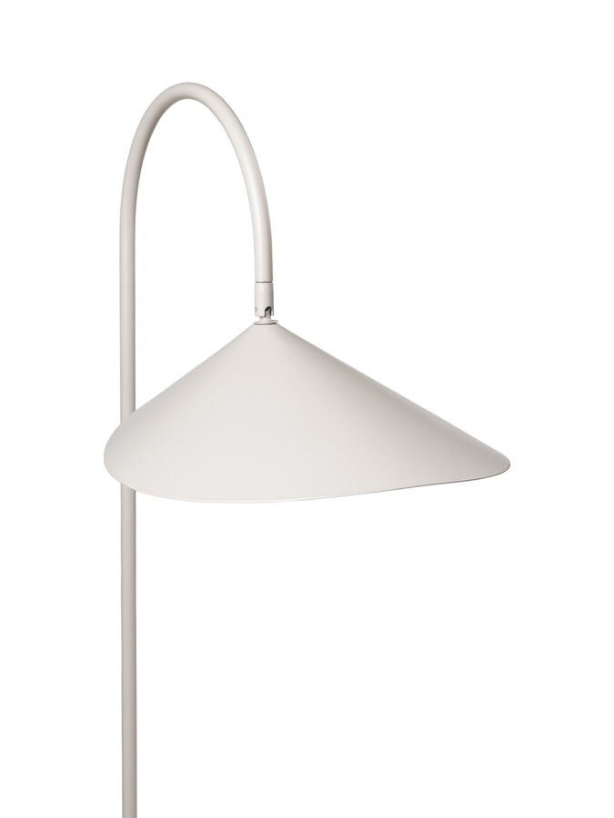 Otočné tienidlo v tvare listu na luxusnej stojanovej lampe