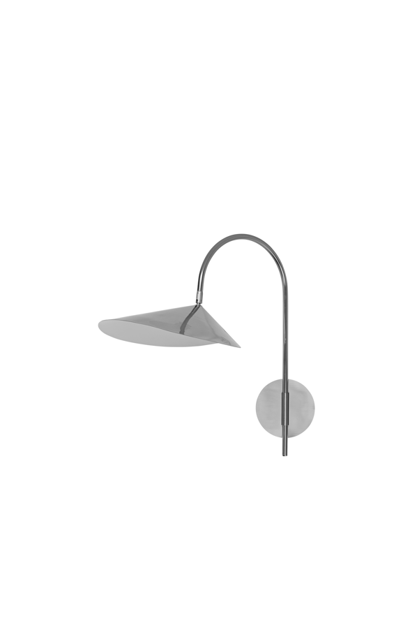 Nástenná lampa Arum s otočným ramenom a tienidlom z leštenej nehrdzavejúcej ocele, s priamym zapojením do steny.