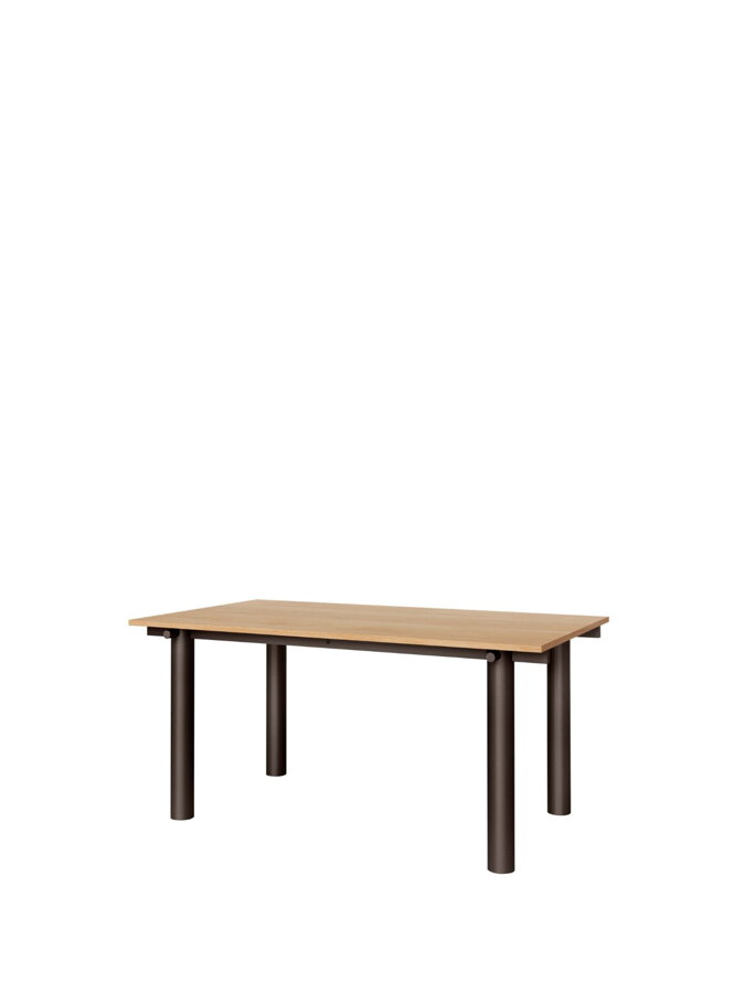 Jedálenský stôl Atura s rozmermi 160 x 90 cm, s dubovou stolovou doskou s drevotrieskovým jadrom prírodnej farby, a tmavohnedými nohami.