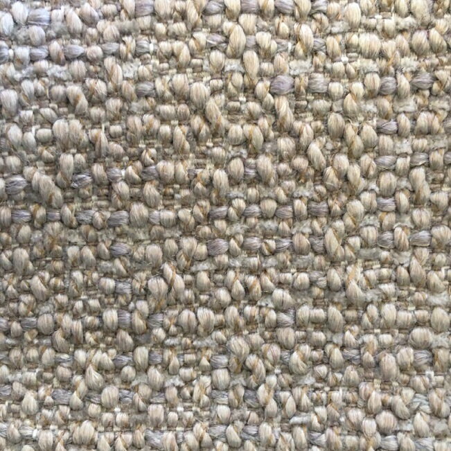 Detail na látku čalúnenia v pieskovej farbe