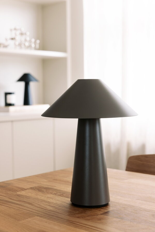 Cannes Mocha hordozható asztali lámpa – barna