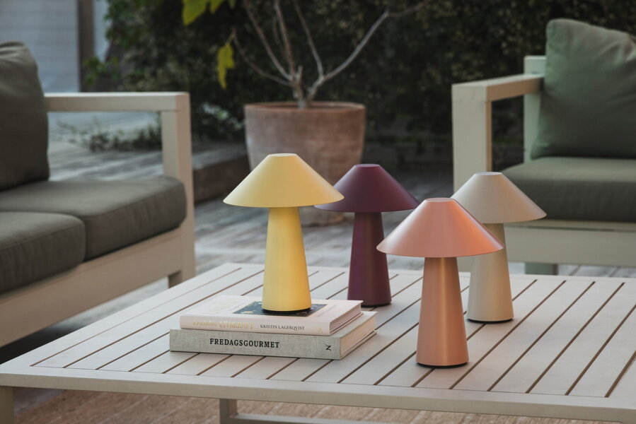 Cannes Burgundy hordozható asztali lámpa – sötétpiros