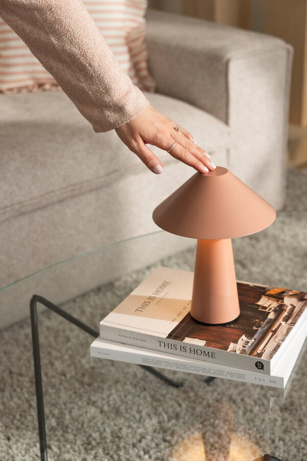 Cannes Dusty Pink hordozható asztali lámpa – rózsaszín