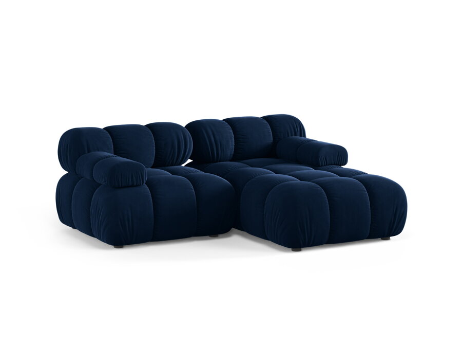 Sedačka Bellis v čalúnení Velvet (Bluvel) v tmavomodrej farbe.