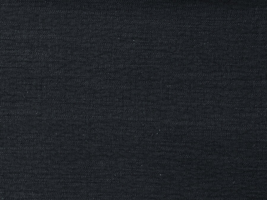 Vzorka tkaniny Structured fabric (Lins) v sivomodrej farbe, z ktorej je vyrobený poťah na sedačku.