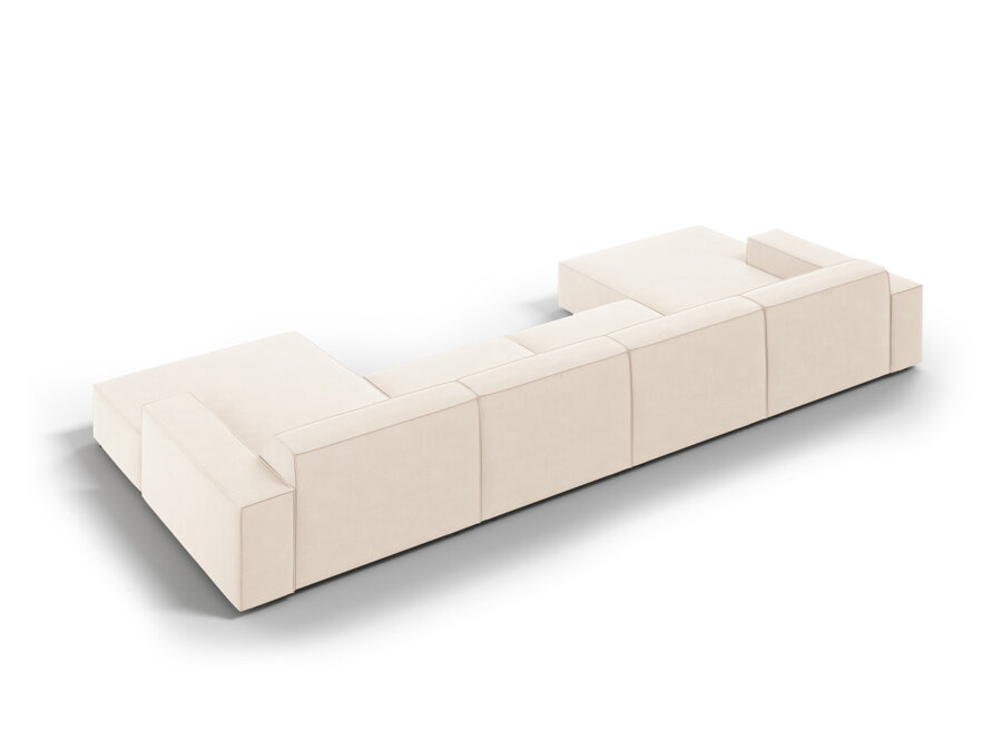 Rohová sedačka Jodie v čalúnení Velvet (Bluvel) vo farbe Light beige a pohľad na jej zadnú časť.