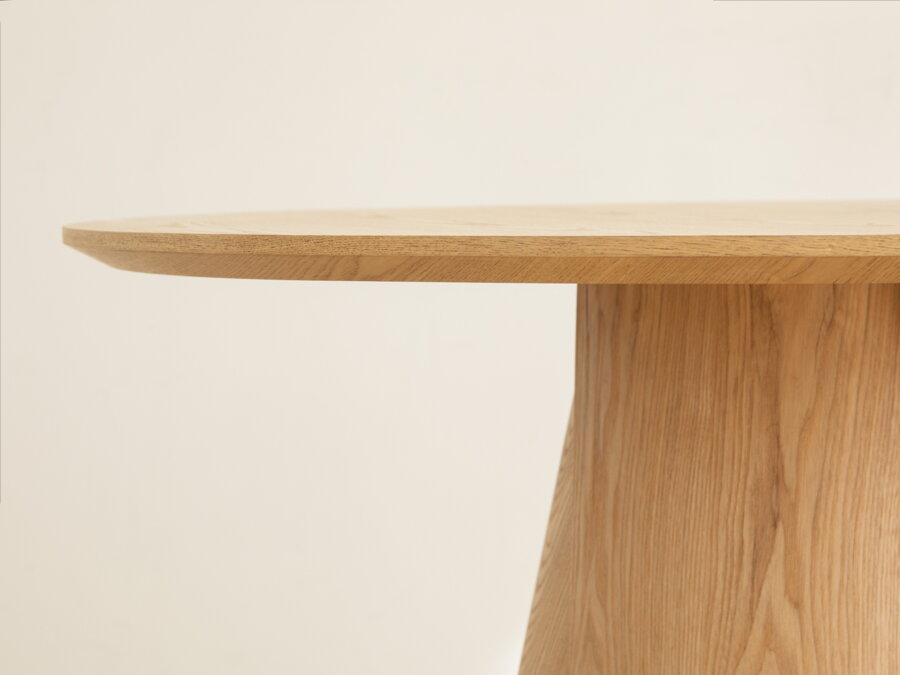 Jedálenský stôl Mares – prírodný jaseň