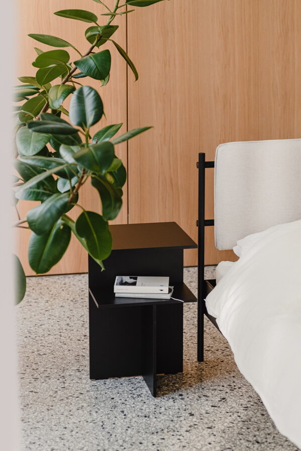 Oly Vulcano Black asztal/szék – fekete