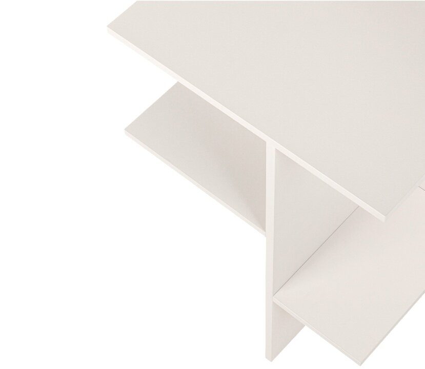 Detail na matný povrchovú úpravu svetlosivého nočného stolíka.