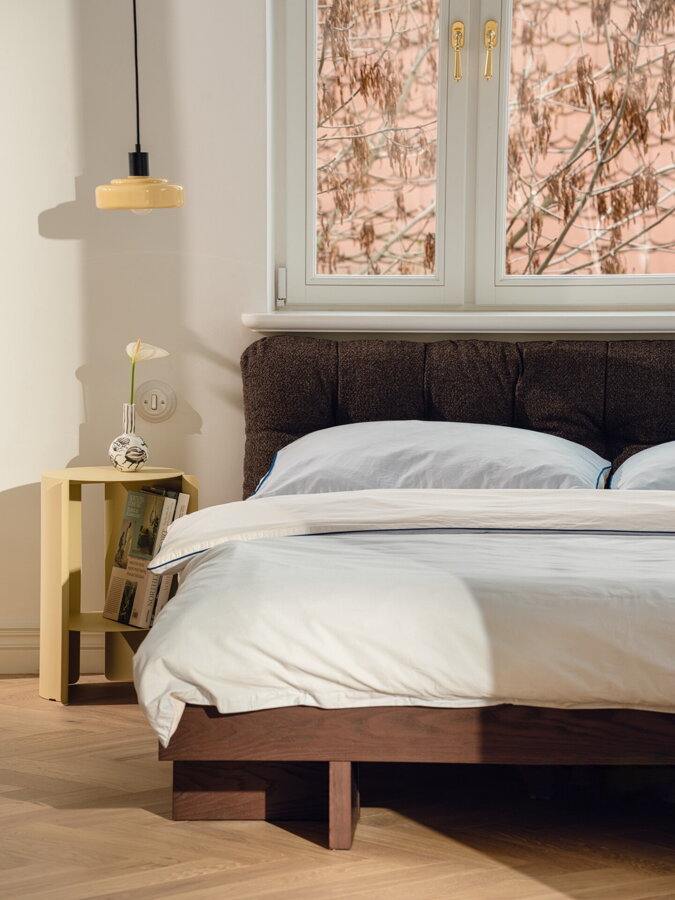 Čelo postele Bolbi Chocolate Brown Boucle – tmavohnedé