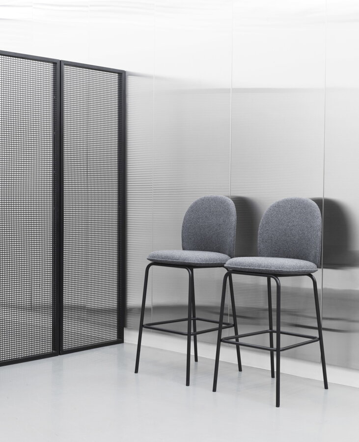 Barová stolička Ace Bar Chair, 75 cm – sivá/čierna oceľ