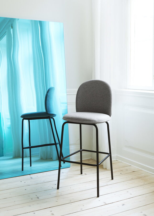 Barová stolička Ace Bar Chair, 75 cm – sivá/čierna oceľ