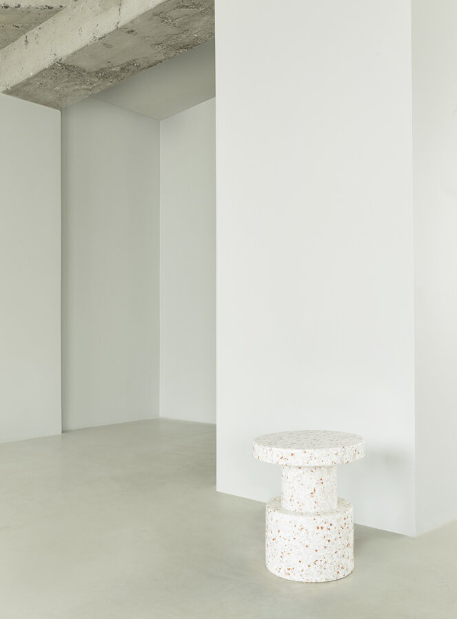 Príručný stolík/stolička Bit Stool White – biely