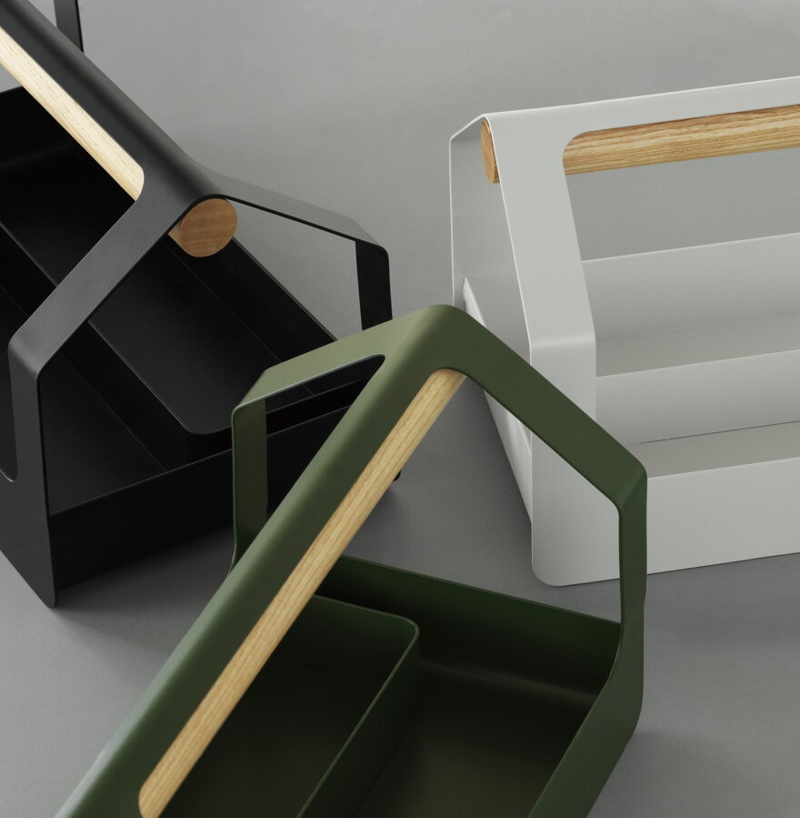 Tri úložné boxy Haus Toolbox vo farbe tmavozelená, svetlosivá a čierna.