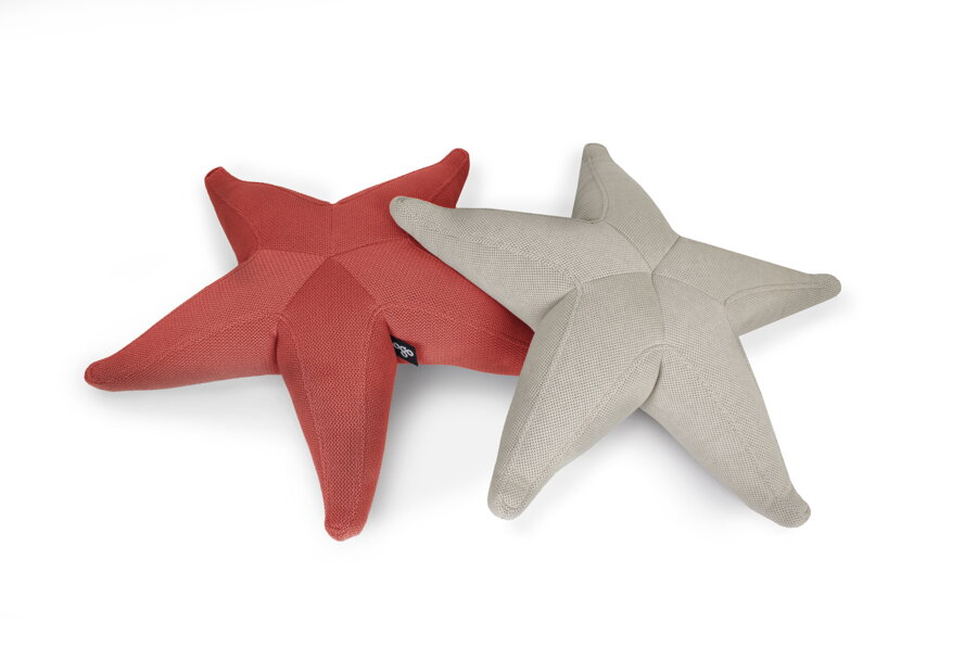 Puf Starfish v kvalite látky 3D Agora a farebnom prevedení Sand a Coral.