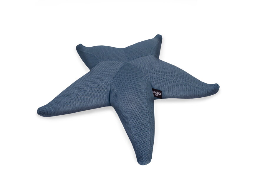 Puf Starfish v kvalite látky 3D Agora a farebnom prevedení Petrol Blue.