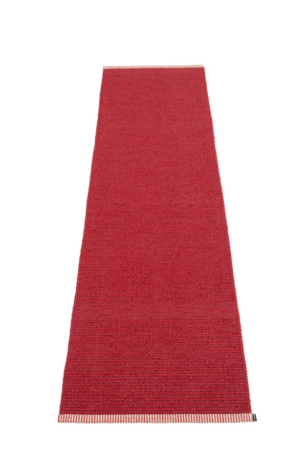 Červený plastový koberec MONO Dark Red/Red.