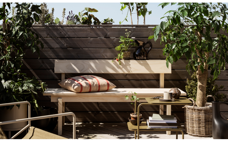 Ako si na terase vytvoriť dovolenkovú atmosféru v minimalistickom štýle?